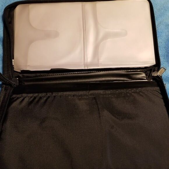 Conductor Series CD carrying case - Picture 4 of 8